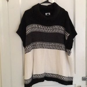 NWT Old Navy short sleeve sweater poncho Size XS/S